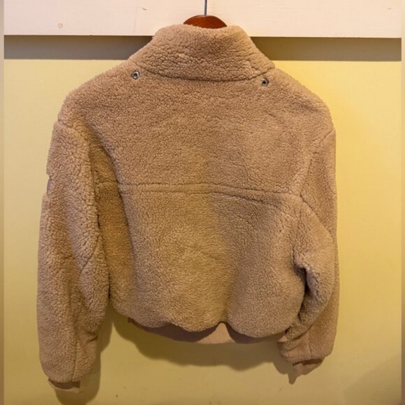 ALO Yoga Small Women's Foxy Sherpa Jacket In Camel - Picture 3 of 6